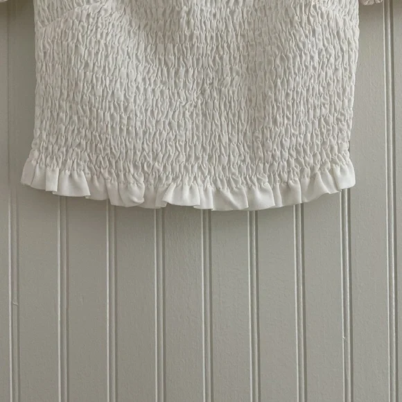ASTR The Label Mason Smocked Puff Sleeve Top White - Picture 4 of 7
